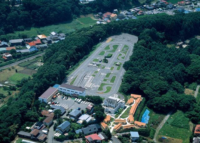 教習所指導員候補募集 日本有数のリゾート地 長野県茅野市の自動車教習所 Iターン Uターンも大歓迎 長野県茅野市の自動車学校 の求人 募集 免許を活かすお仕事紹介の専門サイト コンパスおしごとナビ コンパスおしごとナビ